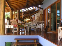 /album/paraiso-tropical/allestimento-di-una-delle-verande-del-villaggio-jpg/
